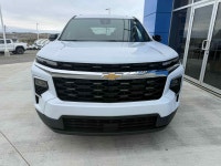 SUN AND WHEEL PACKAGE|POLAR WHITE TRICOAT|GRILLE, BLACK SURROUND WITH BLACK MESH Engine: 2.5L TURBO... (image 2)