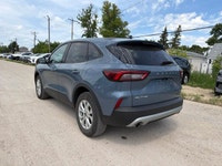 | Remote Start System | Heated Premium-Wrapped Steering Wheel | Heated Door Mirrors | Electronic Sta... (image 3)