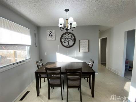 49 5 Street CRESCENT in Houses for Sale in Saskatoon - Image 4