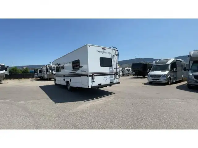 2023 Coachmen RV Freelander 27QB in RVs & Motorhomes in Kelowna - Image 7