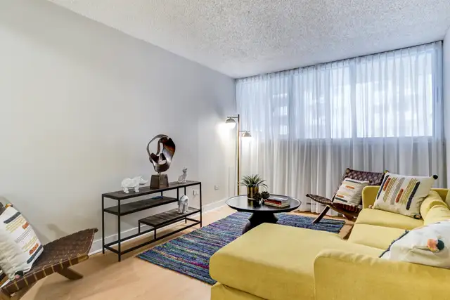 2125 Saint-Marc Street - La Citadelle Apartment for Rent in Long Term Rentals in City of Montréal - Image 4