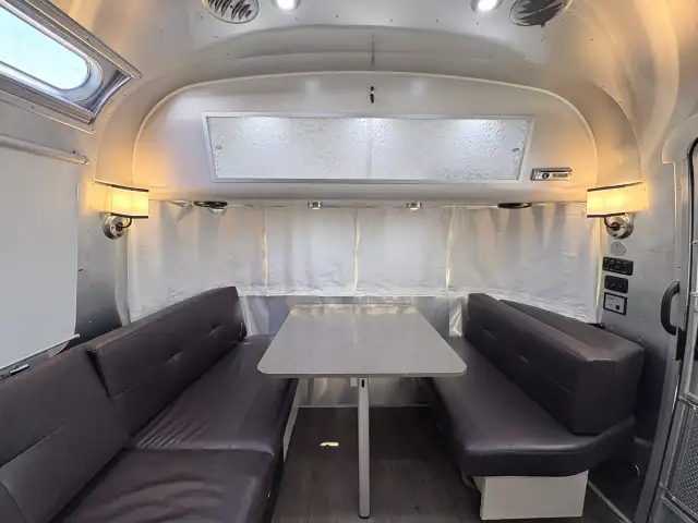 2019 Airstream 25RB in Travel Trailers & Campers in Penticton - Image 13