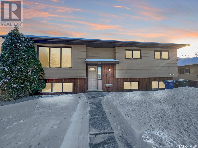 3369 Eagle CRESCENT Prince Albert, Saskatchewan Houses for Sale