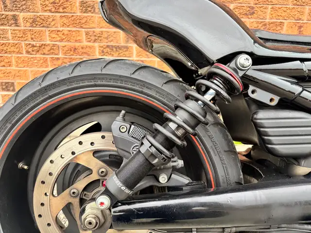 2011 Harley-Davidson V-Rod **CUSTOM BODY KIT** **VANCE & HINES P in Street, Cruisers & Choppers in Markham / York Region - Image 22