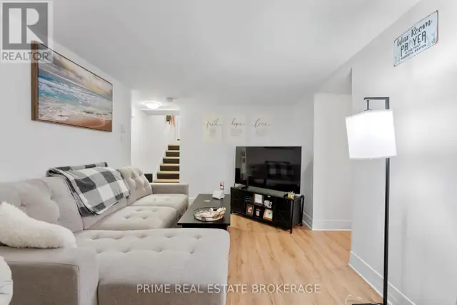 580 WATERLOO STREET London East (East F), Ontario in Commercial & Office Space for Sale in London - Image 30