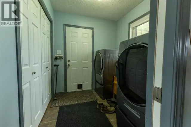 #4 Jewel Road Rural Stettler No. 6, County of, Alberta in Houses for Sale in Red Deer - Image 17