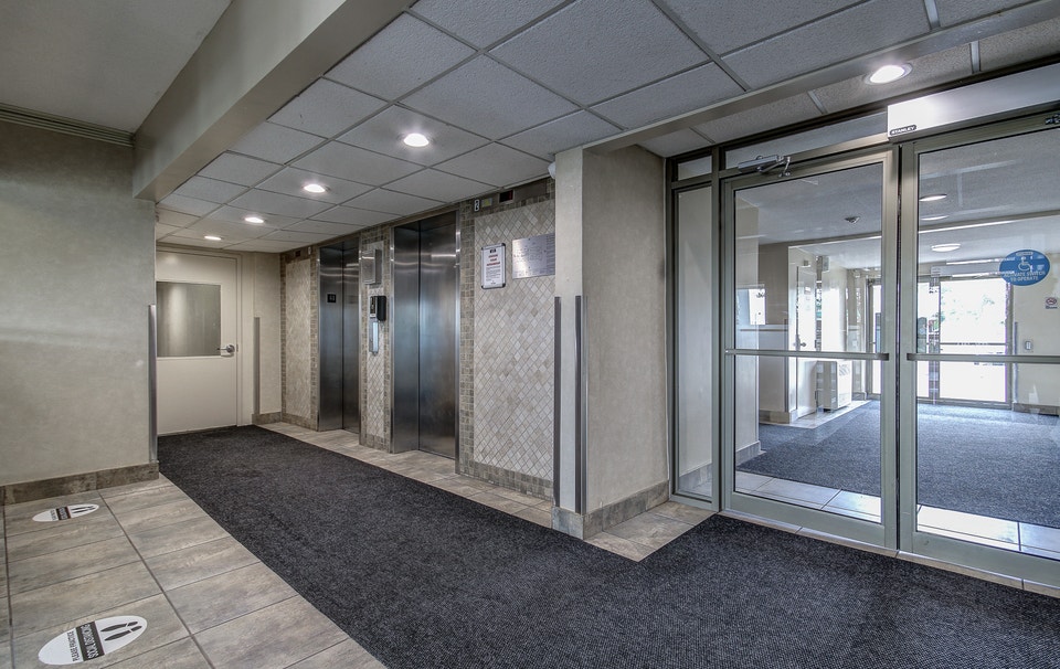 2 BDRM suite with balcony -  Available! 2
