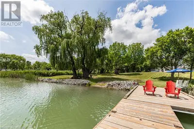 HUGE INVESTMENT OPPORTUNITY for home builders, families, and investors in sought-after Port Robinson...
