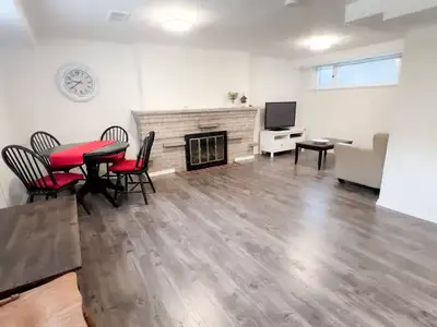 7 Foxwarren Dr. Lower