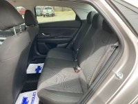 Experience confident, efficient driving with the 2023 Hyundai Elantra Essential in sleek Fluid Metal... (image 8)