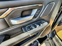 This one owner 2023 RAM 1500 REBEL CREW....Night Edition, Comfort and Conv. Group, Hemi V8, Blind sp... (image 7)