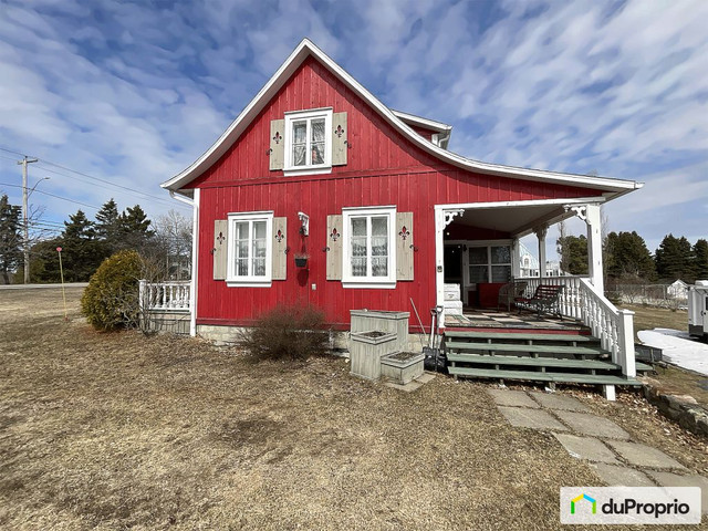 $950,000 - 1 1/2 Storey for sale in Riviere-Du-Loup dans Maisons à vendre  à Rimouski / Bas-St-Laurent - Image 2