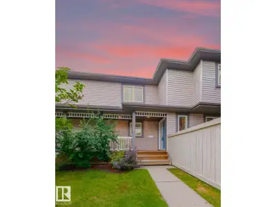 Great investment opportunity to start or grow your portfolio w/ this move-in ready F/F half duplex c...