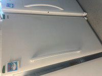 1100-Réfrigérateur GE Blanc congélateur haut 30" refrigerator101