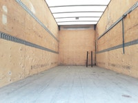 Ryder Stock ID: 881141 Transmission Type/Speed: AUTO 6 Engine: DIESEL J05E-TP '17 210/2500 Horse Pow... (image 9)
