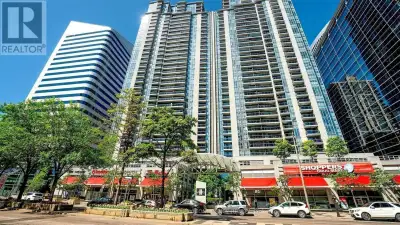 Enter This Beautiful, Luxury 'Ultima' Condo In Vibrant Yonge/Sheppard Area! HIGHLY Convenient Locati...