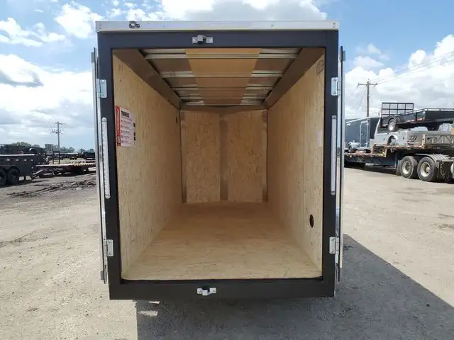 2026 Formula Trailers 5x10ft Enclosed Cargo in Cargo & Utility Trailers in Edmonton - Image 4