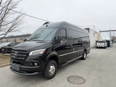 2022 Airstream Interstate 24GT Grand Tour 4WD Mercedes-Benz Diesel One Owner 16,844 KM Every Availab...