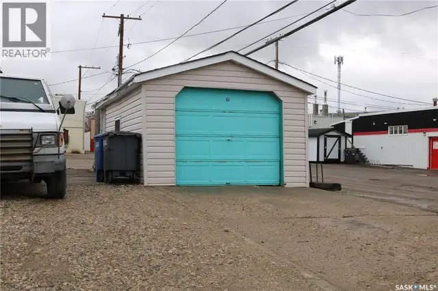 603 Gordon STREET Moosomin, Saskatchewan in Commercial & Office Space for Sale in Regina - Image 5