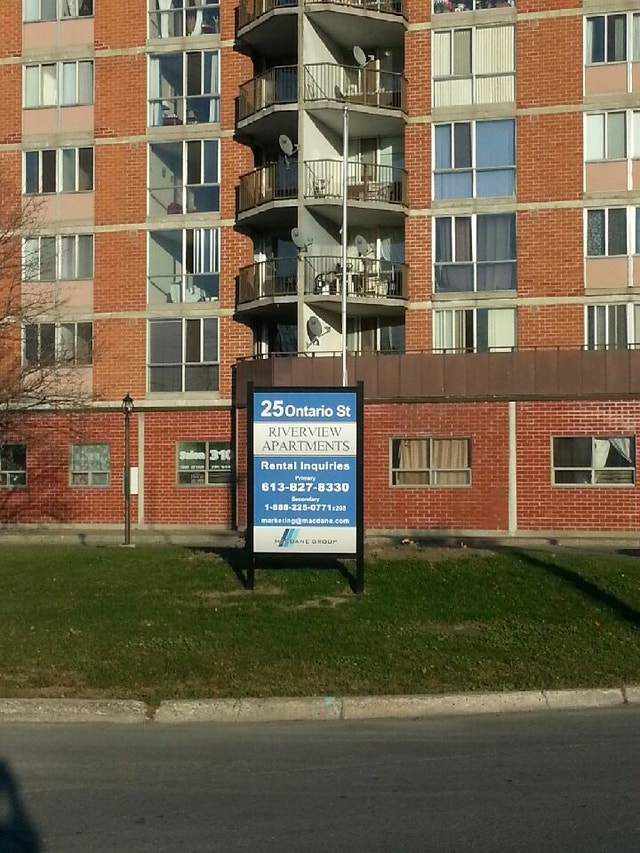 BEAUTIFULLY UPDATED 2 BR APARTMENT IN TRENTON! Long Term Rentals