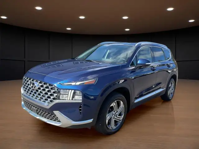 2021 Hyundai Santa Fe Preferred w/Trend Package HEATED SEATS!...