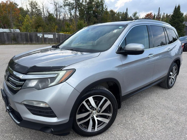 2016 HONDA PILOT TOURING EDITION | 4WD | NO ACCIDENTS in Cars & Trucks in Barrie