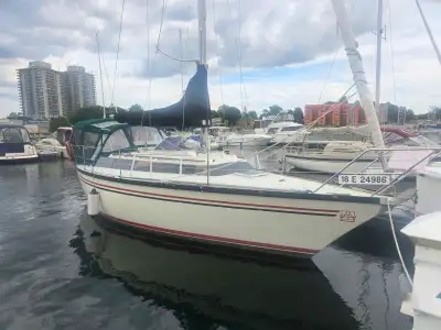 1982 Dufour 31 Sailboat 1982 Dufour 31 Exceptionally Clean Classic Cruiser The Dufour 31 has long be...