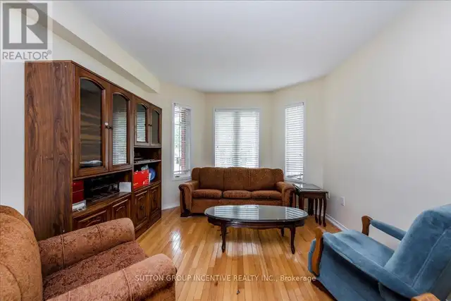 20 BRIGHTON ROAD Barrie (Georgian Drive), Ontario62863762496386122