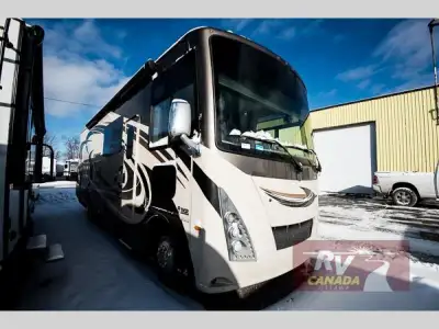 Please Call Us At 613.851.7326 with any questions? Thor Motor Coach Windsport class A gas coach 29M...