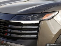 This Nissan Kicks has a strong Regular Unleaded I-4 2.0 L/122 engine powering this Variable transmis... (image 9)