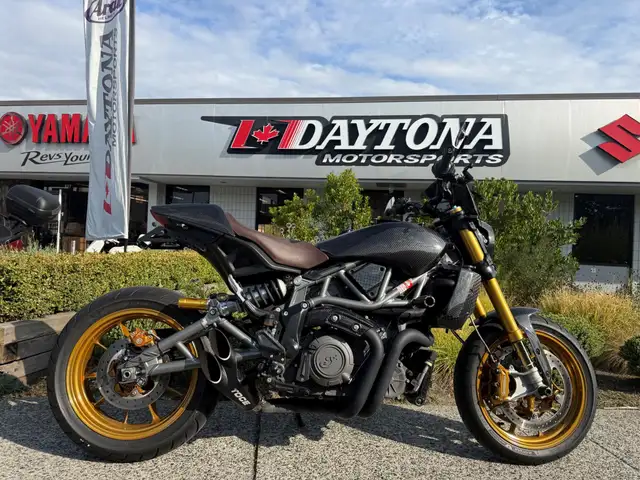 2023 Indian FTR R Carbon Fiber in Street, Cruisers & Choppers in Vancouver - Image 2
