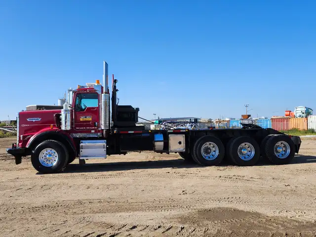 2006 Kenworth T800B 8x6 Winch Truck Tri Axle 40 Ton Winch in Heavy Equipment in Laval / North Shore - Image 7