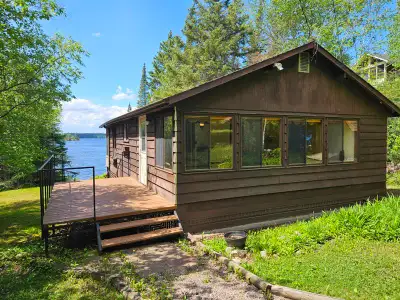 Showings start anytime. Offers presented 7:00 pm June 22, 2026. Open House Saturday June 20 1;00-3:0...