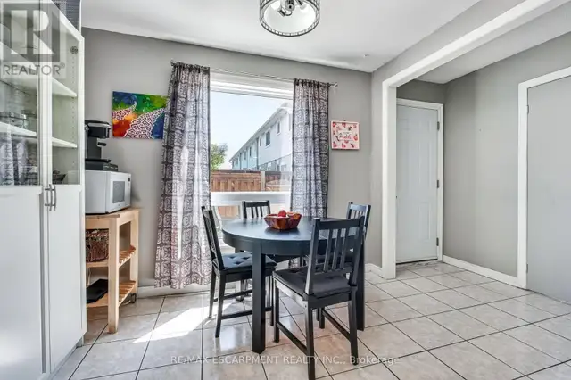 2 - 2700 BARTON STREET E Hamilton (Grayside), Ontario in Condos for Sale in Hamilton - Image 9