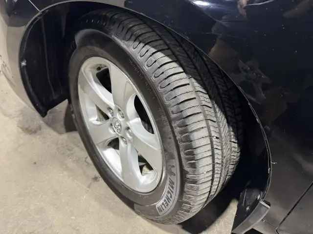 2015 Toyota Sienna LE in Cars & Trucks in City of Montréal - Image 24