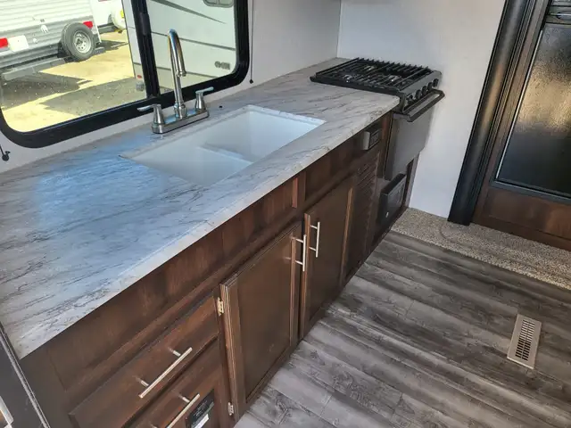 2019 Jayco JAY FLIGHT 235 RKS in Travel Trailers & Campers in St. Albert - Image 12