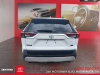 TRAIL ADVENTURE EDITION Engine: 4 Cylinder Engine 2.5L L/100Km City: 8.8 L/100Km Hwy: 7.1 Safety Equ... (image 2)