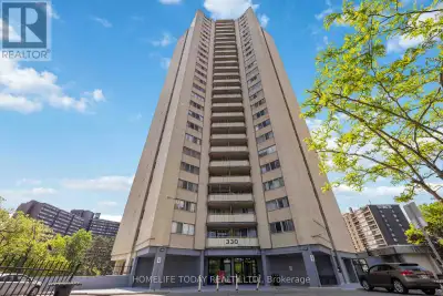 Welcome to this beautifully maintained, large one-bedroom suite situated on a high floor with sweepi...