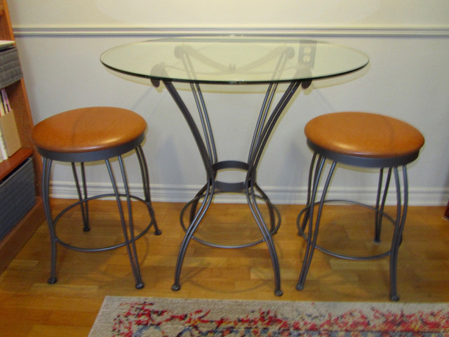Lawrenceville Two (2) Swivel Bar Stools – Metal & Leather in Dining Tables & Sets in Dartmouth