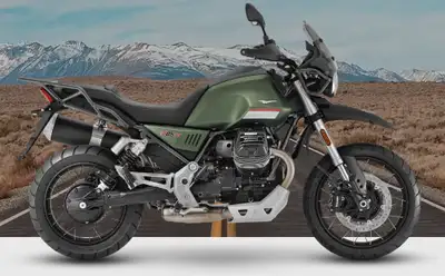 La V85 TT est complétée par un incroyable kit d'équipement tout-terrain de série : des protège-mains...