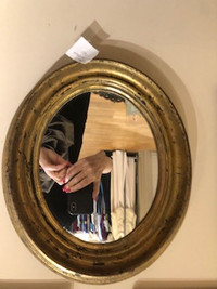 HIGH QUALITY MIRROR WITH GOLD FRAME