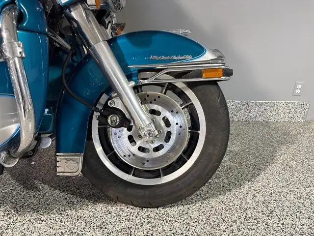 1994 Harley-Davidson FLHTCU - Ultra Classic Electra Glide in Sport Touring in Edmonton - Image 6