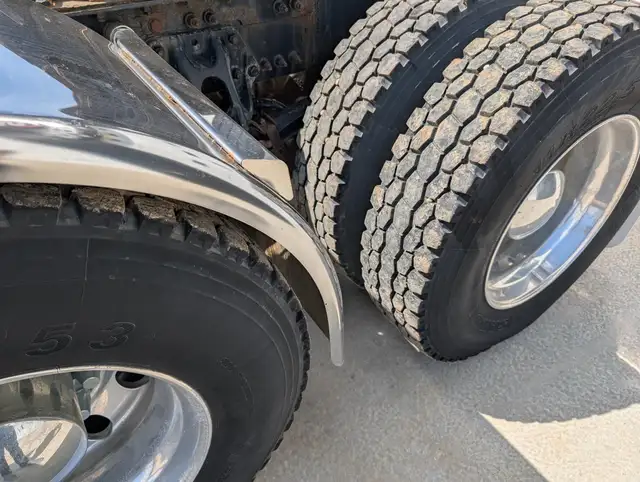 2019 KENWORTH W900L in Heavy Trucks in City of Montréal - Image 8