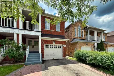 Beautiful 3 Bedroom 3 Bath Home In Summer Hill! Main + Upper Level Perfect For A Family or Young Pro...