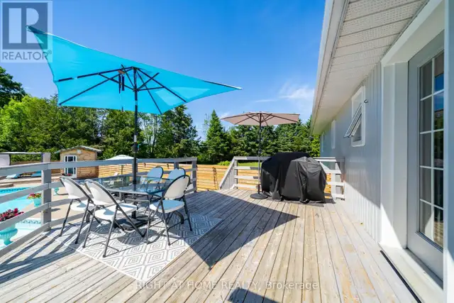 560 CONCESSION ROAD 15 W Tiny, Ontario in Houses for Sale in Barrie - Image 37