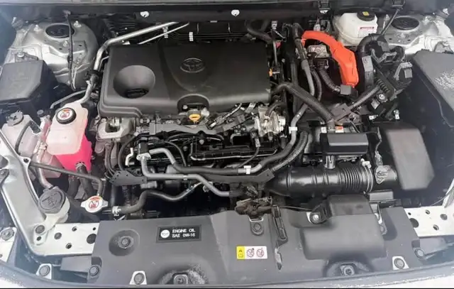 2022 TOYOTA RAV4 HYBRID LE WE FINANCE ALL CREDIT GOOD BAD UGLY in Cars & Trucks in Edmonton - Image 13