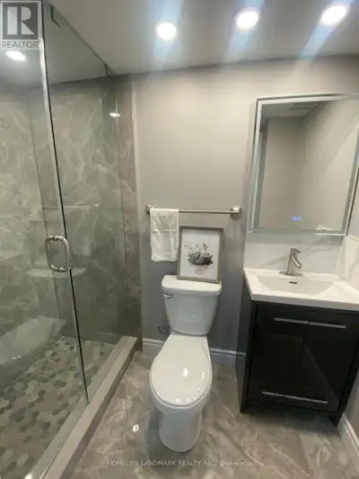 Elegant renovated two bedrooms and two bathrooms basement for rent, it is closed to HWY407, South Un...