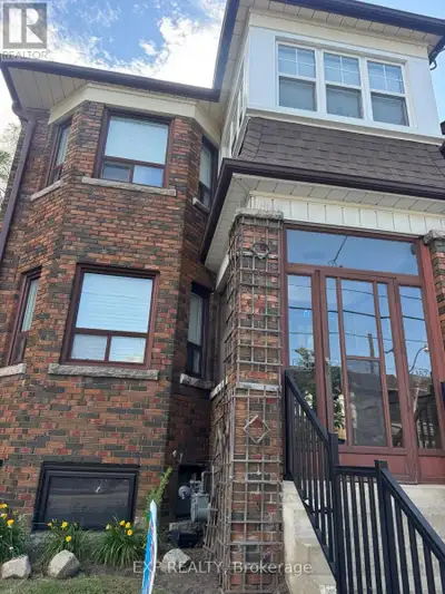 LOWER - 380 JANE STREET Toronto (Lambton Baby Point), Ontario