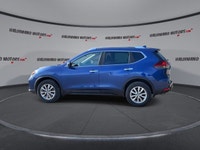 This Nissan Rogue has a powerful Gas 4cyl 2.5 L engine powering this Variable transmission. Power Dr... (image 4)
