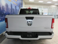 RAM 1500 2022 CREW-CAB V6 3.6 LITRES 4X4 BOITE 5.7 PIEDS TOUT ÉQUIPÉ / PUSH START / BLUETOOTH / CAMÉ... (image 4)